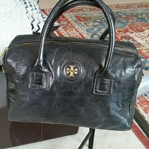 20% off authentic tory Burch bag
